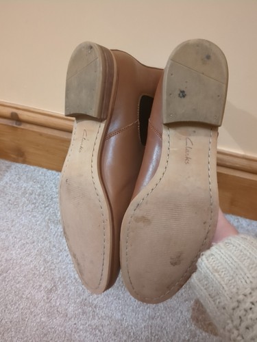 mens clarks chelsea boots size 7D (Medium Width) - Picture 3 of 5
