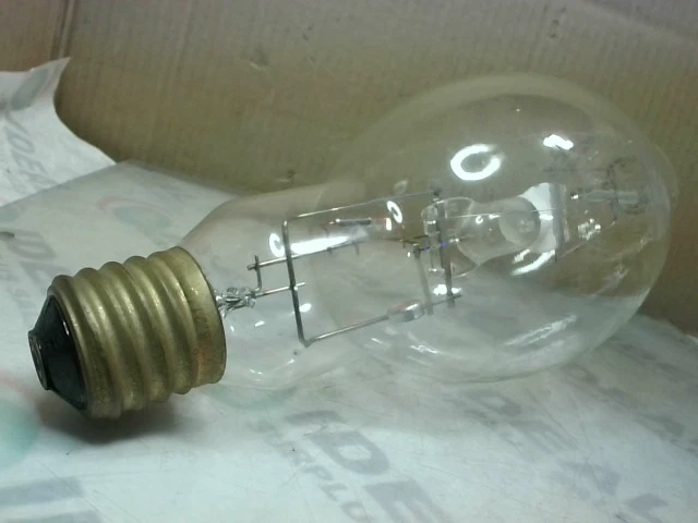 Sylvania BT37 Clear Metal Halide Lamp 1000W New In Box