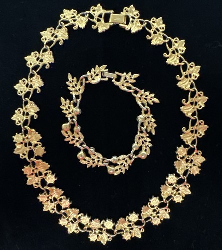 Vintage Napier Necklace Bracelet Pearl Floral Gold-Tone Set 1960-70s LOVELY - Picture 10 of 10