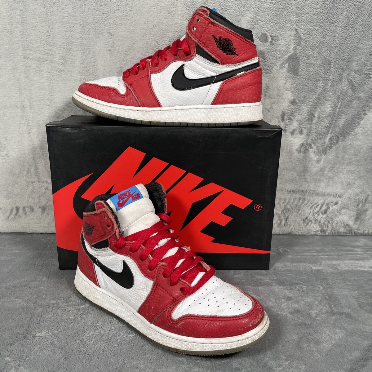 Nike Air Jordan 1 Retro High GS 'Spider-Man Origin Story Nike Air Jordan 1 Retro High GS 'Spider-Man Origin Story