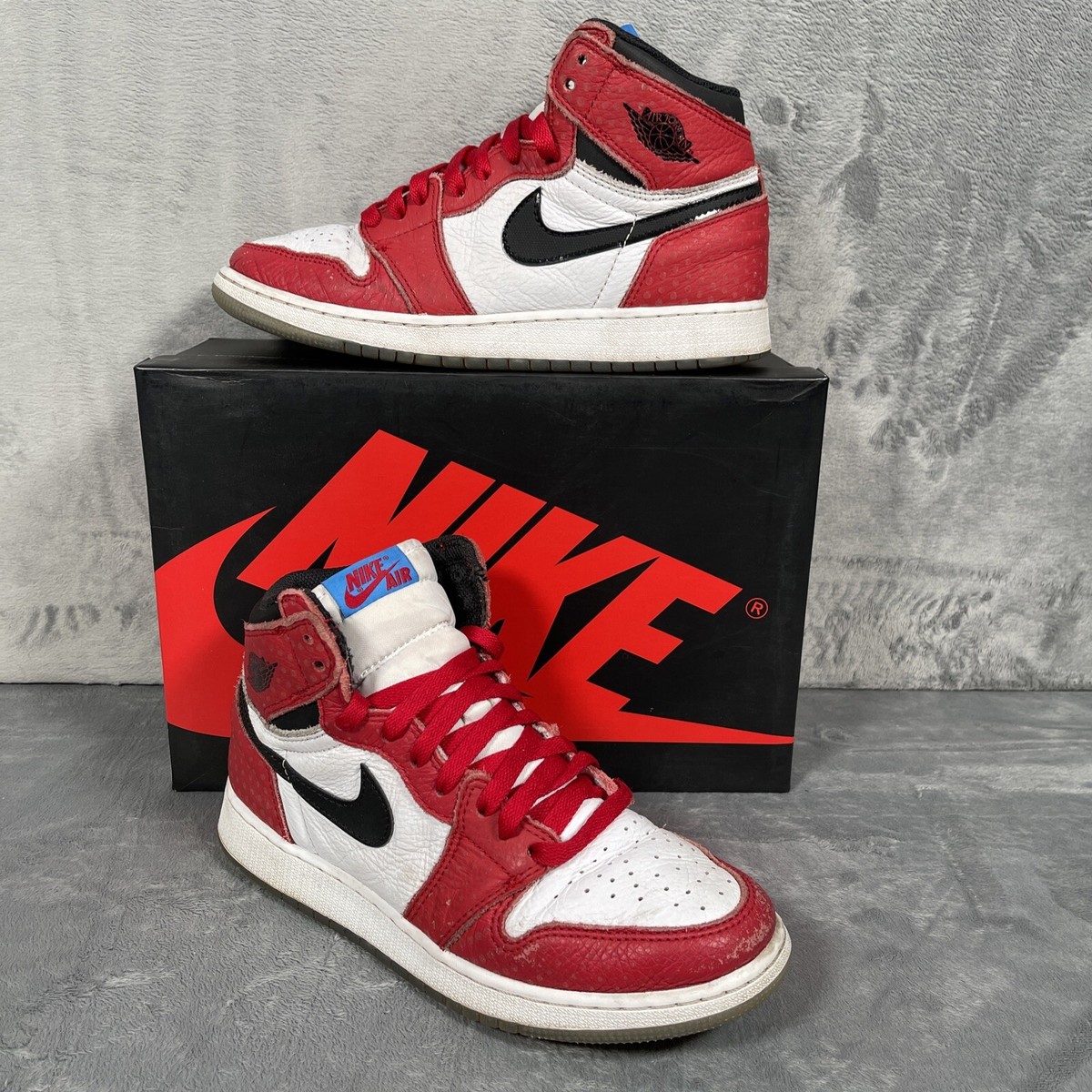 Nike Air Jordan 1 Retro High GS 'Spider Man Origin Story'  Size  6.5Y