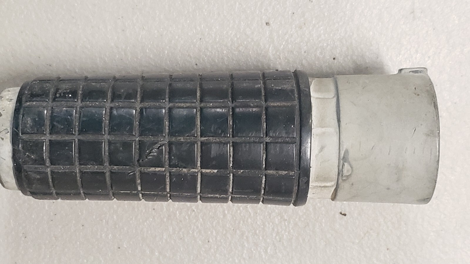 OMC OEM EVINRUDE Johnson Tiller Handle Grip and Sleeve 393556 for sale