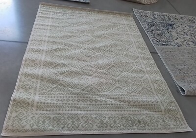IVORY / SAGE 5'-3'' X 7'-6'' Back Stain Rug, Reduced Price 1172760299 TUL264E-5