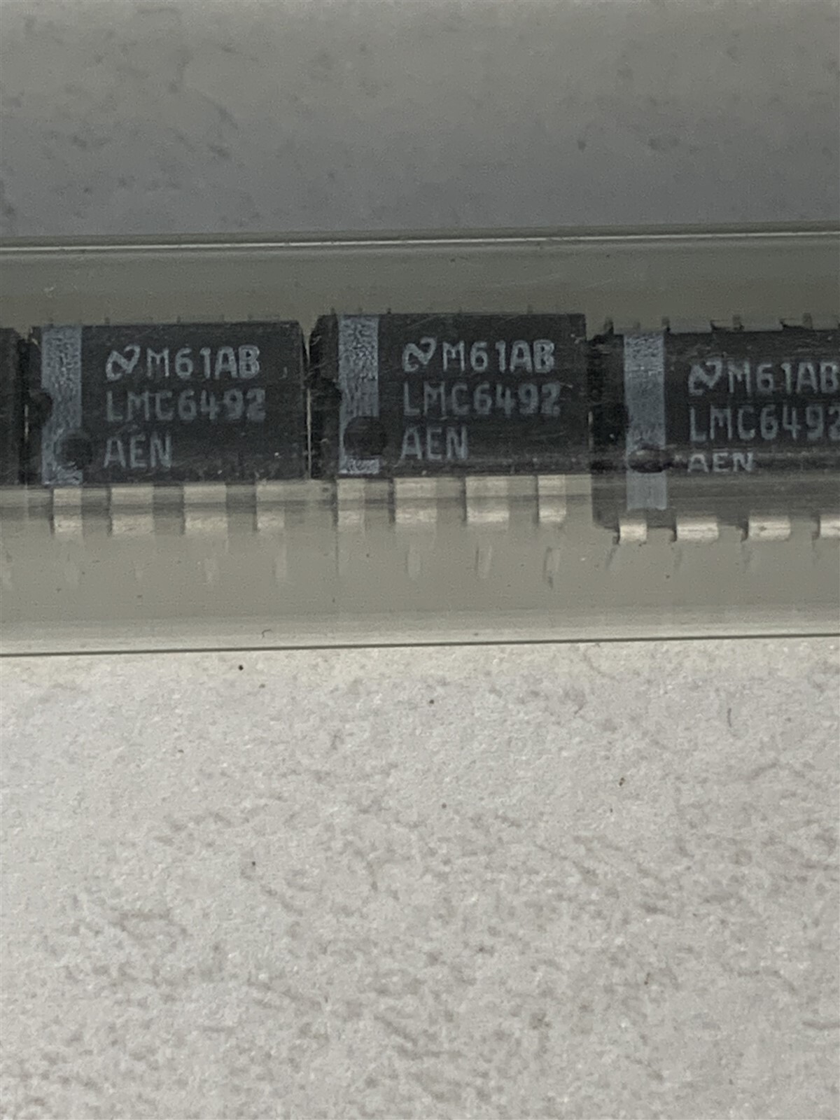 NOS IN SLEEVE 44PCS Of National LMC6492AEN Rail-to-Rail Input and Output G3-4