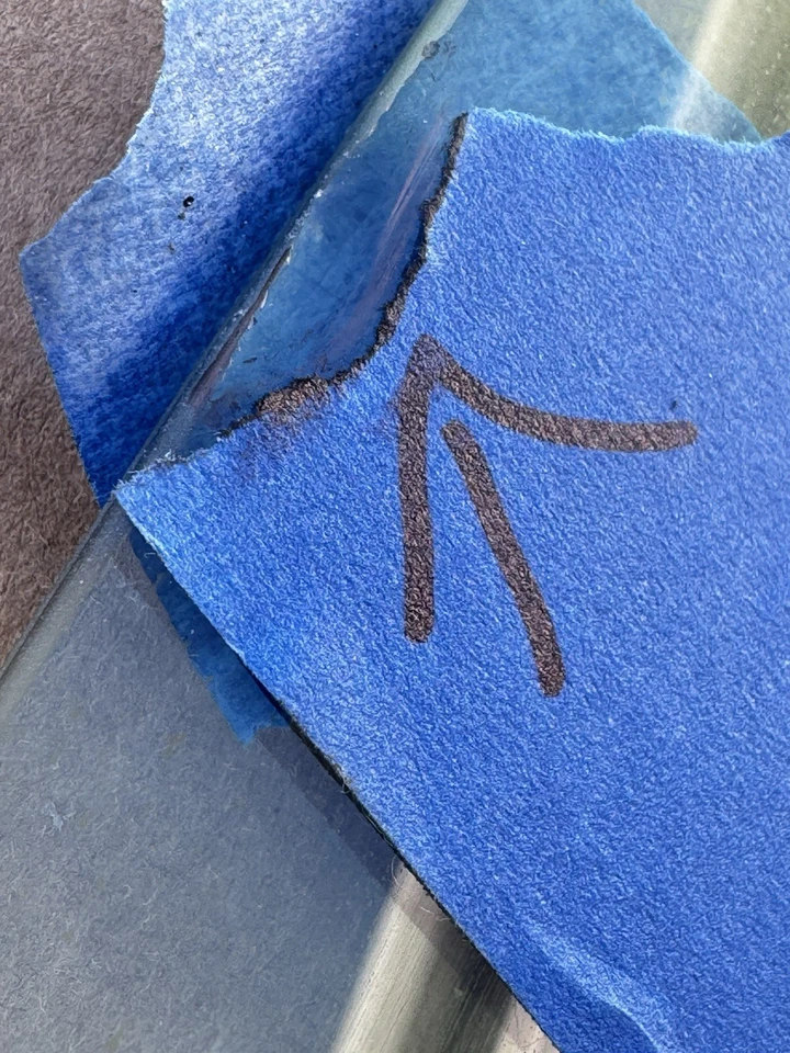 Vidrio de ventana de puerta delantera izquierda conductor Tesla modelo Y 2020-2025 fabricante de equipos originales Foto 4 de 4