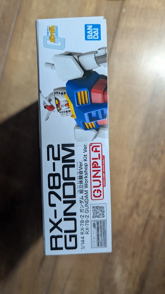 Bandai EG Entry Grade RX-78-2 Gundam Gunpla Model Kit - Image 3 of 4