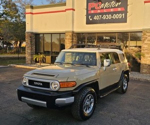 2011 Toyota FJ Cruiser Sport Utility 2D