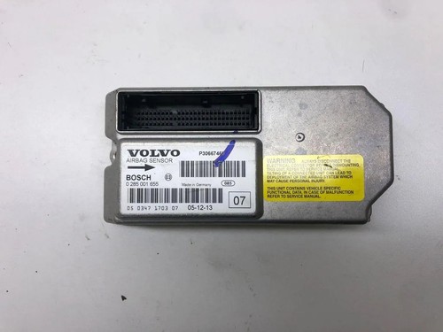 VOLVO V70 II SW Airbag-Steuergerät P30667469 2.40 Diesel 136kw 2006 33821768