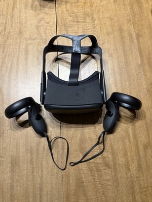 Oculus Quest 2 KW49CM, 128GB, Virtual Reality Headset with Controllers