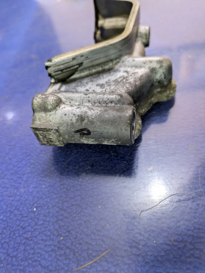 OEM 09-14 FX50 QX70 V8 5.0 INFINITI Árbol de levas derecho Cabezal de distribución Tapa Foto 2 de 4