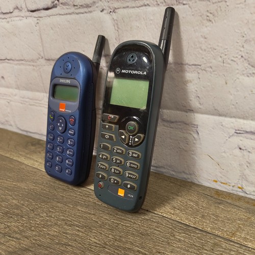 Motorola M3788e C520 + Philips Savvy Vintage Old Mobile Phone - For Parts - Afbeelding 2 van 8