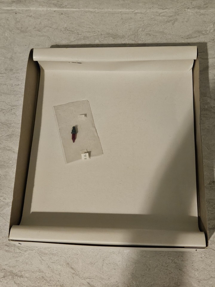 Vtg Holiday Time Christmas Tree Topper Red Acrylic Bow/20 Red Lights w