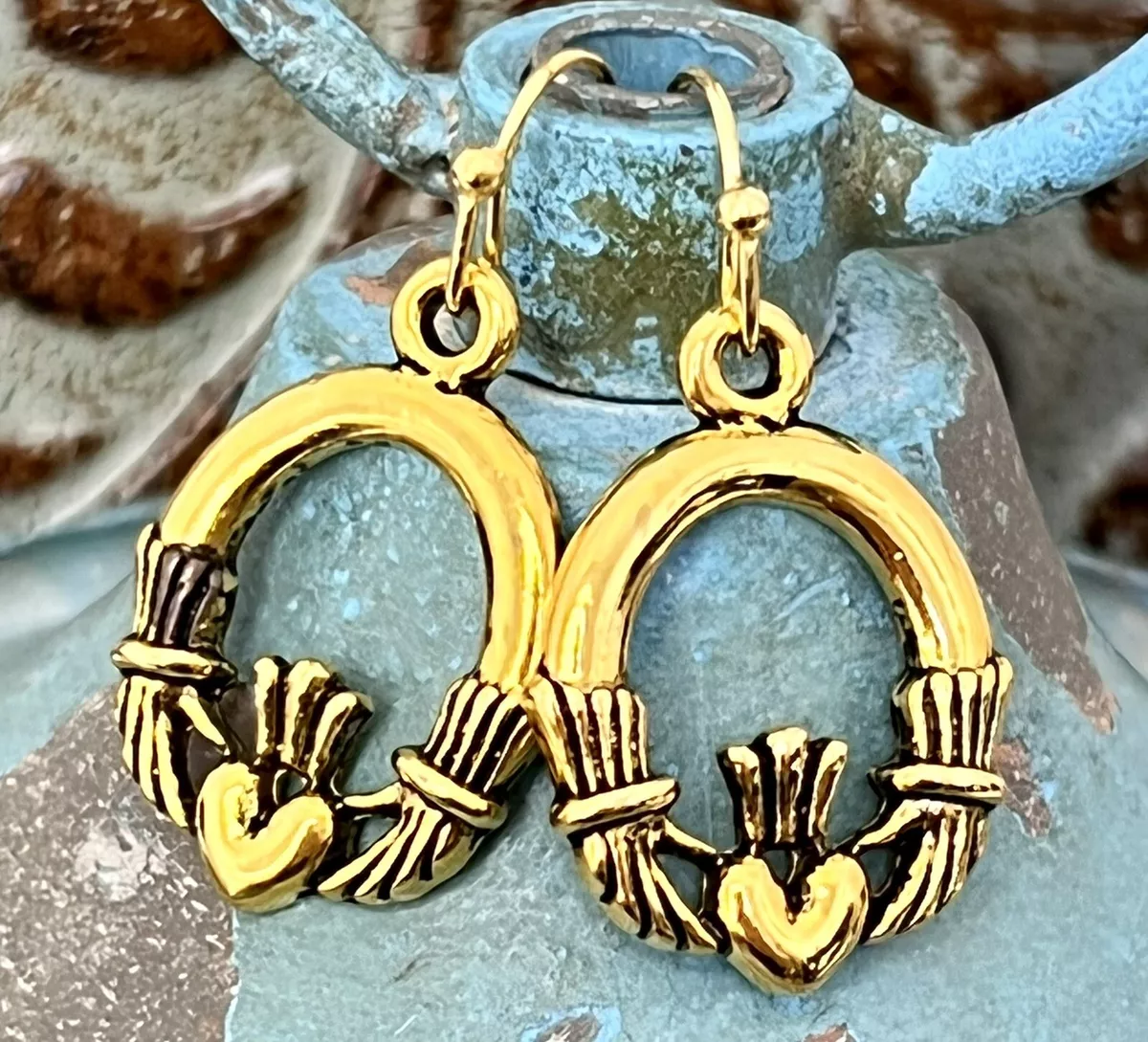 Irish earrings gold deals