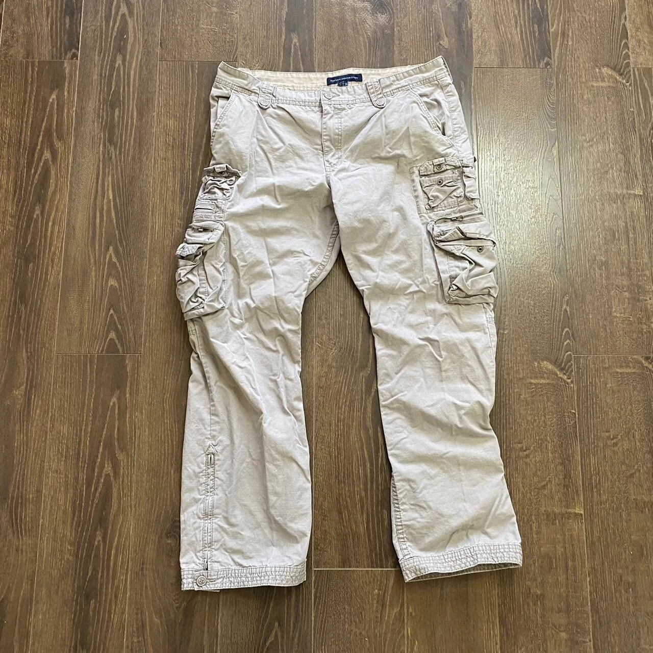 French connection Y2k cargo pants many pockets and zippers Size;36