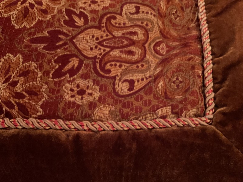 SPRINGS Industries 2-Standard Pillow Shams Floral Rich Red, Gold, Corded