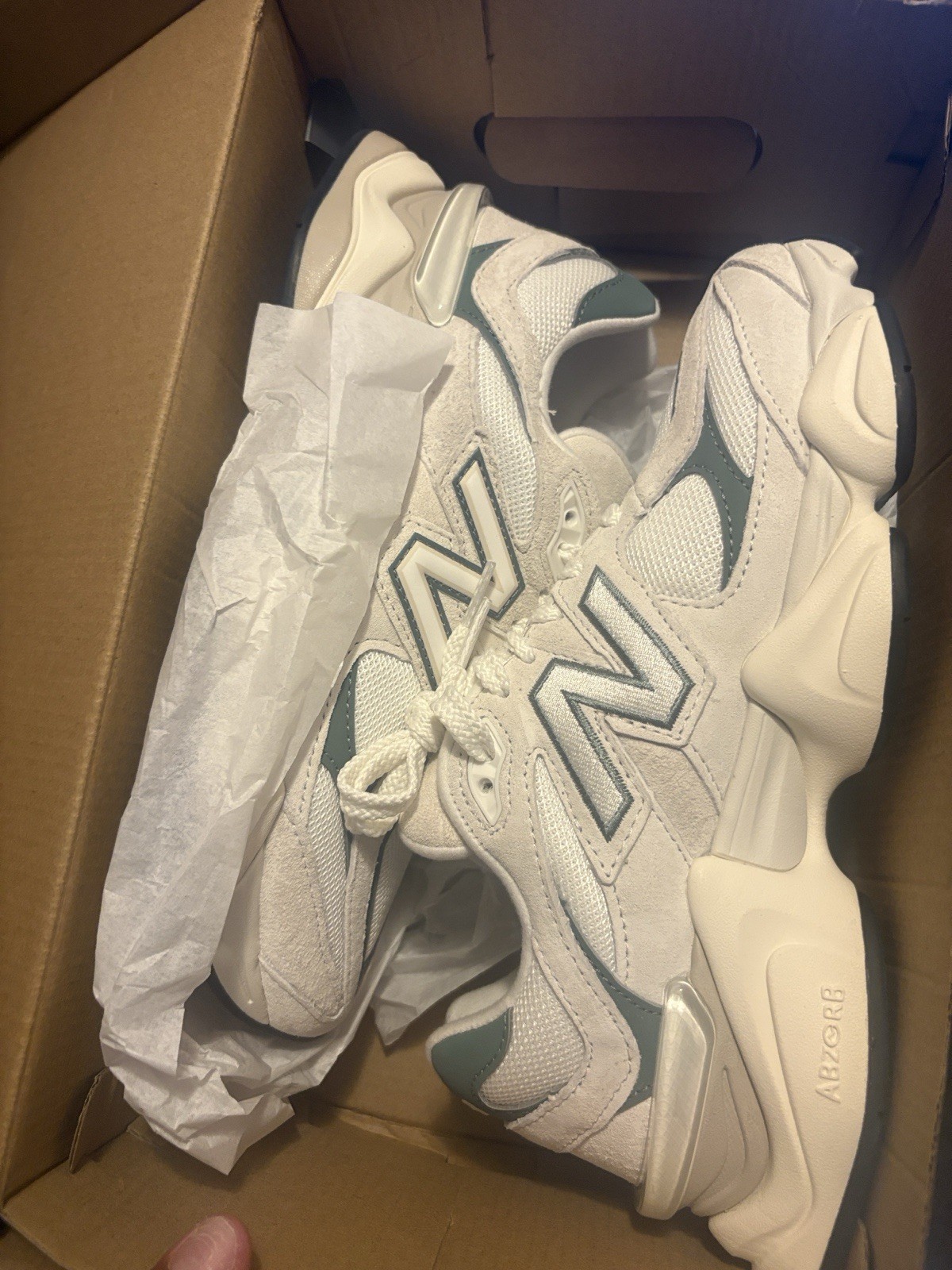 New Balance 9060