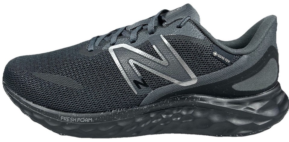 New Balance Fresh Foam Arishi v4 GORE-TEX Triple Black for  display picture 2