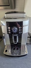 De Longhi Magnifica S Kaffeevollautomat silber schwarz ECAM 21.116