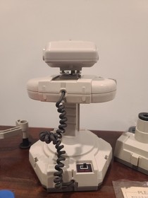 Rob the Robot NES R.O.B. (MISSING 1 OF THE CLAWS)