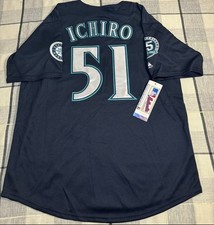 Behold! Leaf's Ichiro Suzuki Autographed Patch Cards 7