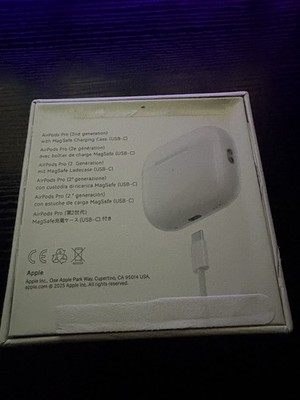 Apple AirPods Pro 2nd Generation with MagSafe Wireless Charging Case (USB C)...