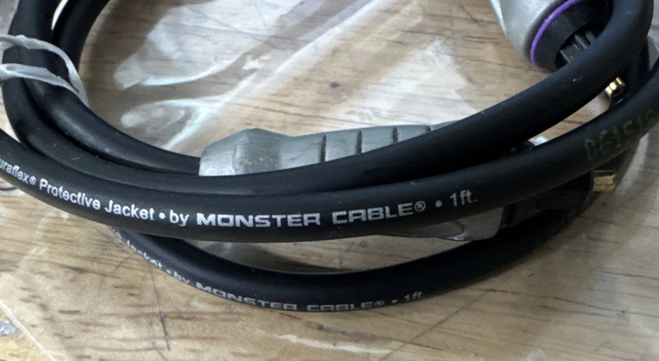 Monster Standard THX I100FO Fiber Optic Audio Interconnect Cable 4 FT - Image 3 of 4