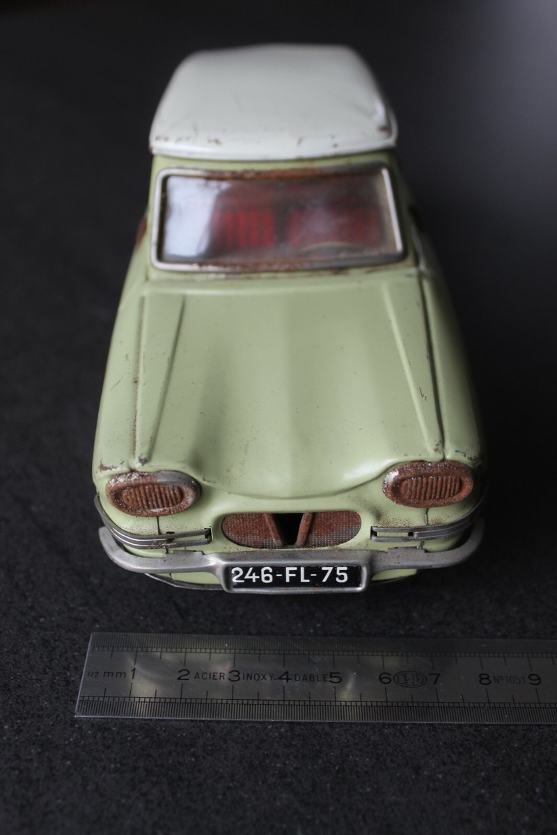 Citroen Ami 6 Break avec galerie et valises, Bleu Cristal - SAI1711