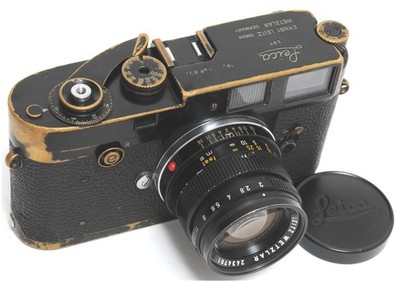 Leica M2 black paint first batch in 100% original vintage condition