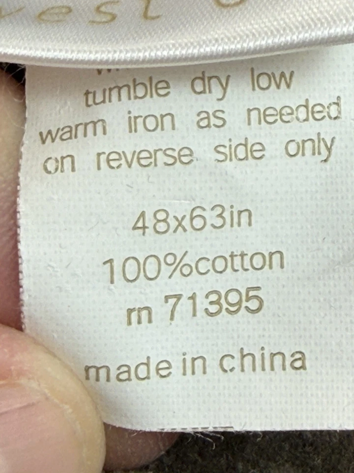 Juego de 4 cortinas de terciopelo West Elm 100 % algodón verde oliva dos 48X84 y dos 48X63 Foto 4 de 4