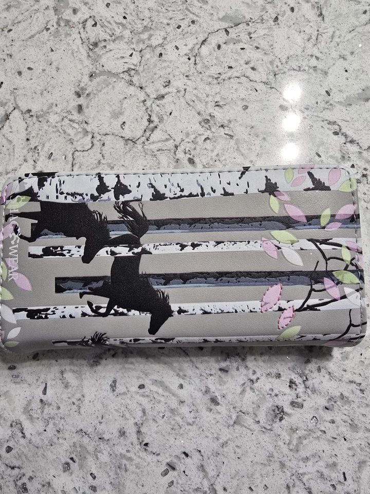 Carteira grande com zíper cavalo. Muito fofo. - Imagem 2 de 4