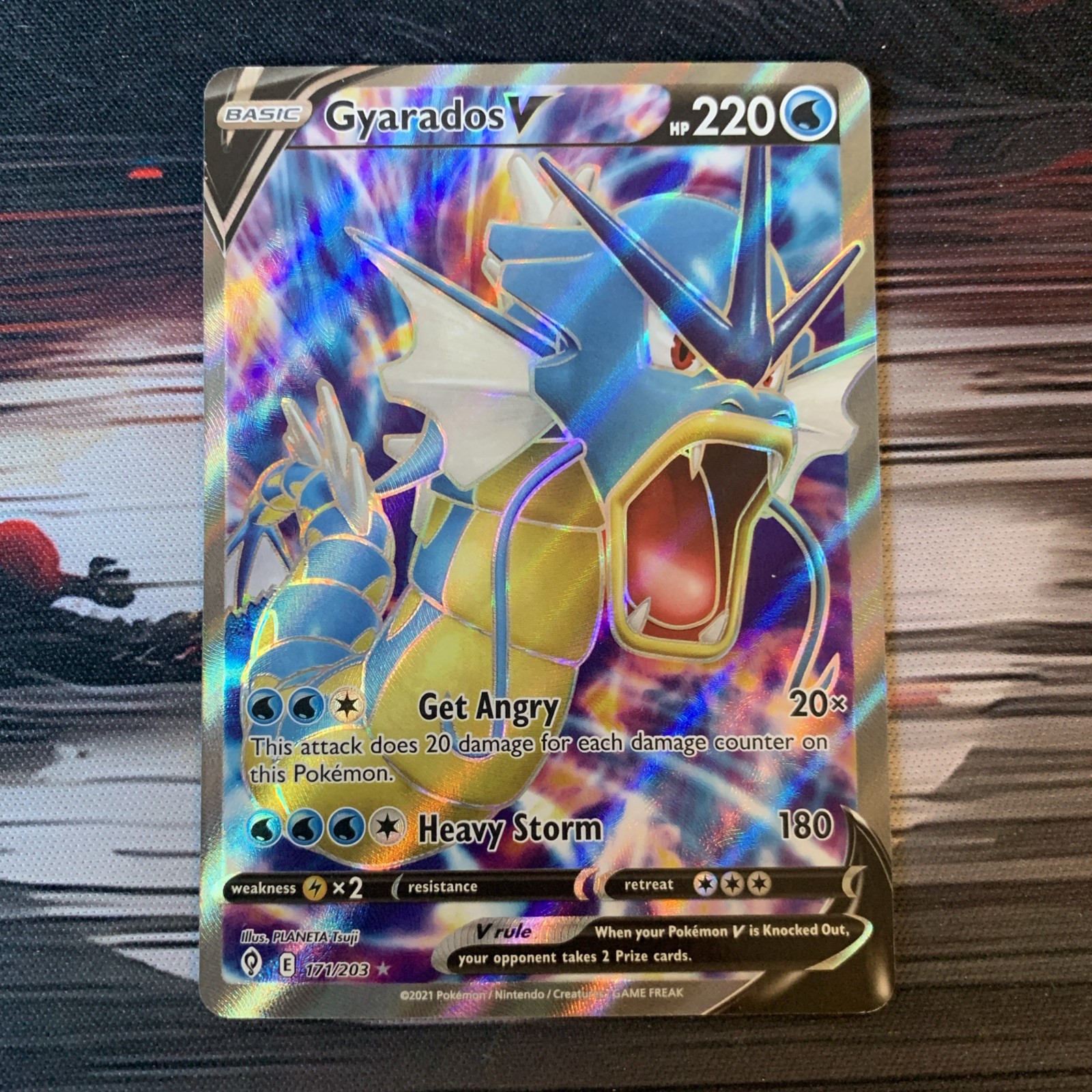 Gyarados V 171/203 Evolving Skies NM Full Art Ultra Rare Pokemon Card