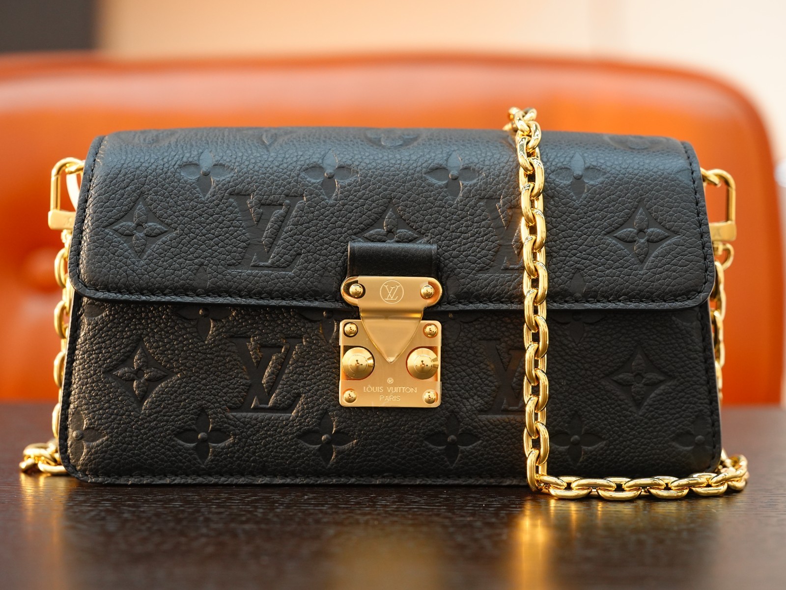 Louis Vuitton Pochette Metis Monogram Empreinte Chain bag Almost Brand NEW