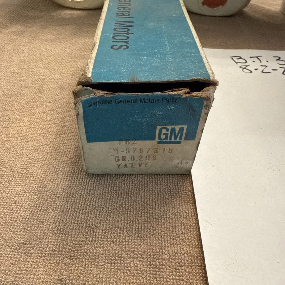 Новый из старых запасов (1) впускной клапан GM 1969-1970 Pontiac Bonneville Catalina GP 400 10.5 C/R - Изображение 2 из 2