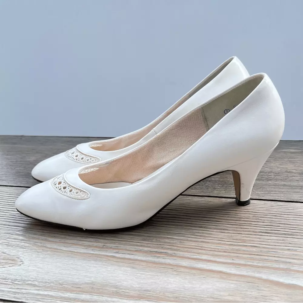 Vintage clearance white heels