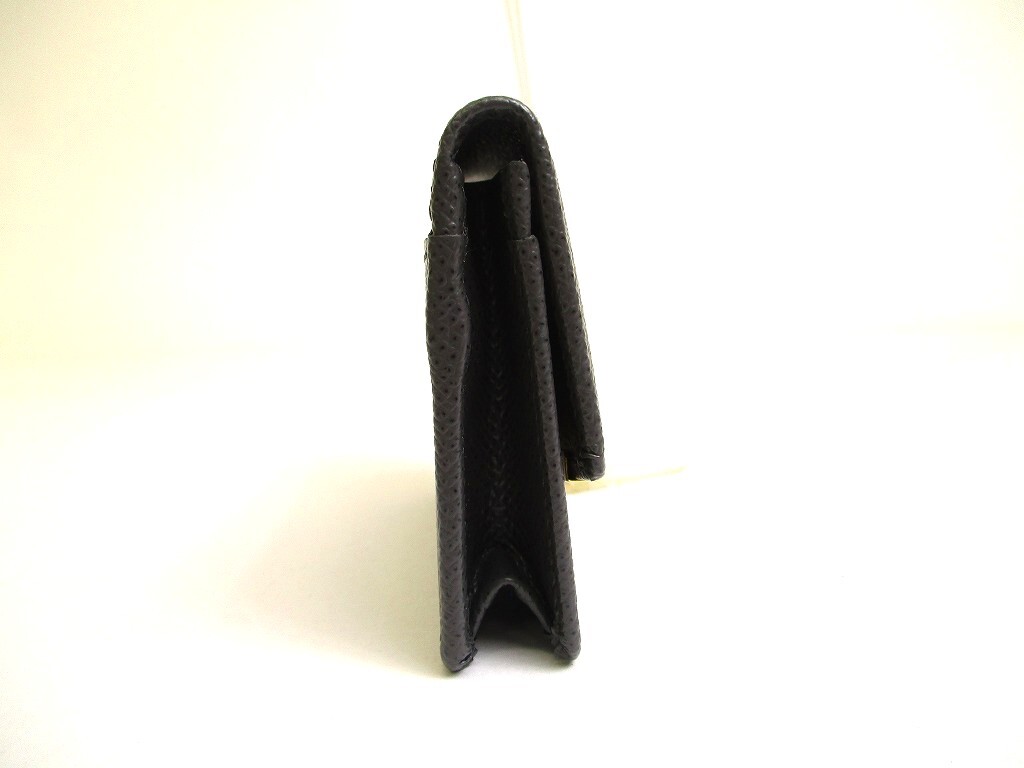 Picture 4 of 12