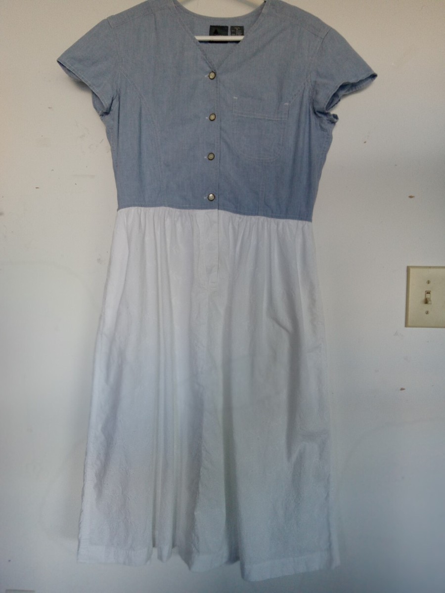 liz claiborne denim shirt dress Size PM dress in denim top and white bottom. Liz Claiborne. Excellent  condition