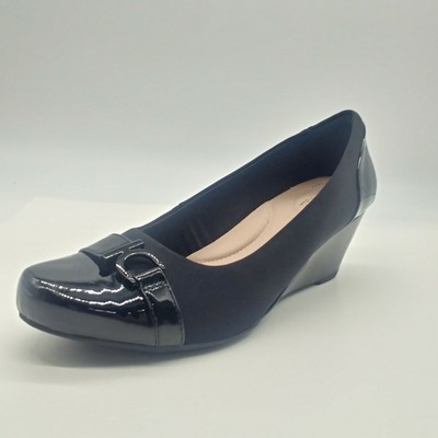 clarks women's flores poppy wedge pump