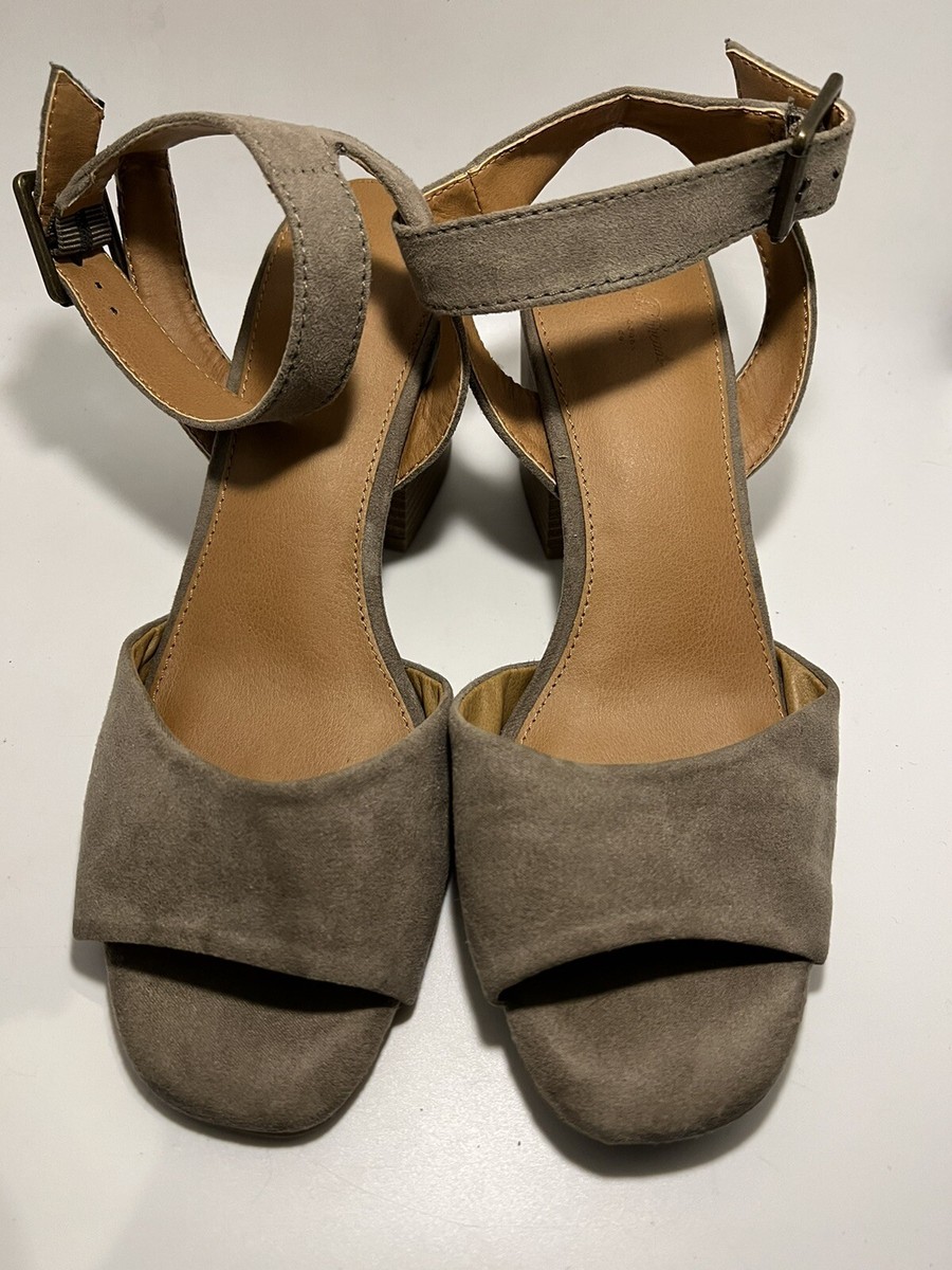 Women's Megan Microsuede Quarter Strap Heeled Pump Sandals Universal Thread  Sz