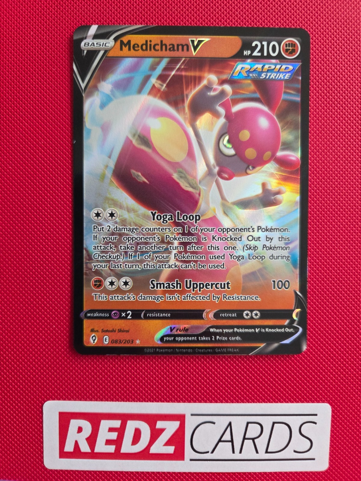 Medicham V 83/203 Evolving Skies Pokemon Card NM