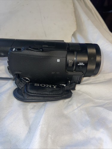 Sony HDR-CX900 Camcorder für Ersatzteile oder Reparatur hat einen Objektivfehler - Bild 3 von 7