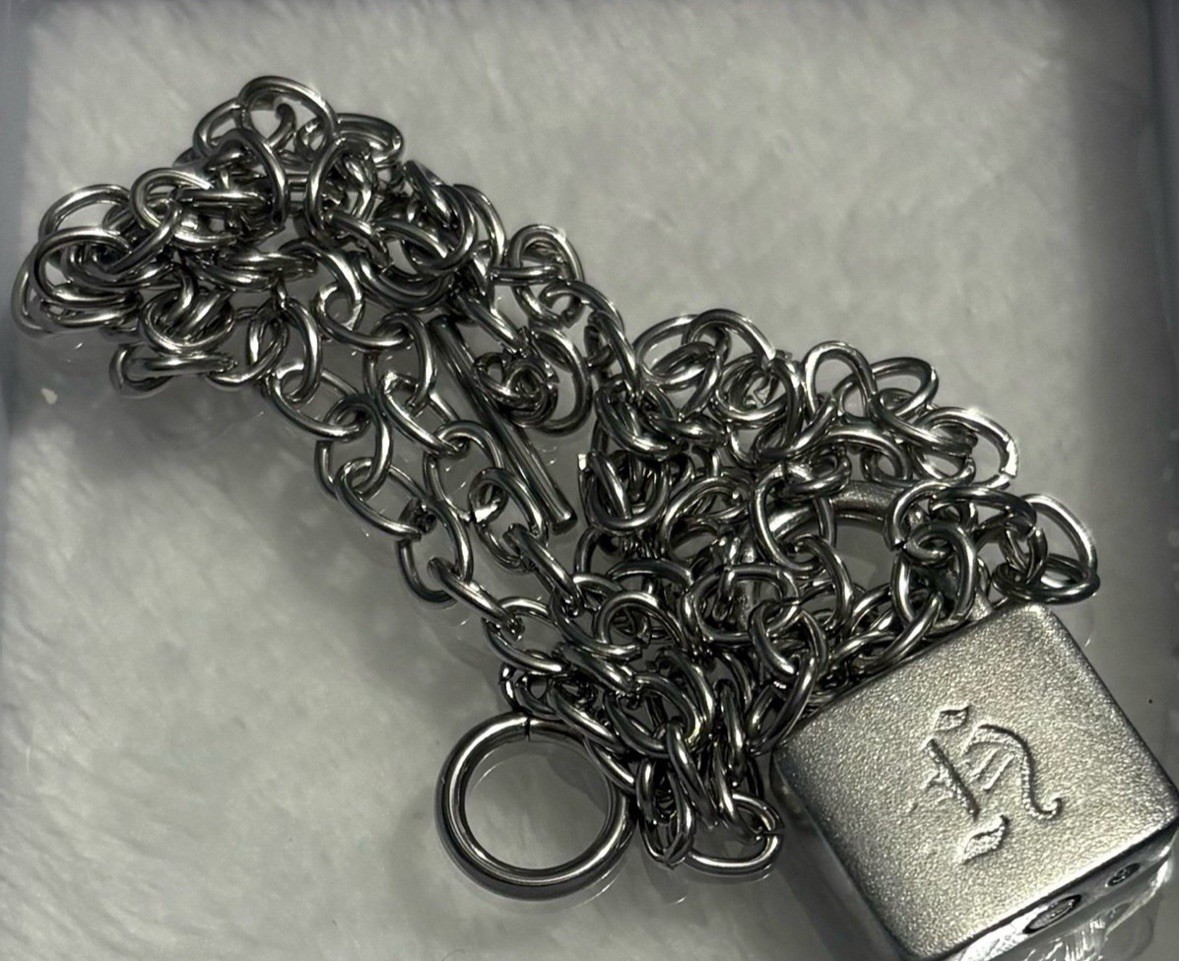 UNOFFICIAL) Stray Kids - [dominATE: celebrATE] MD Necklace by