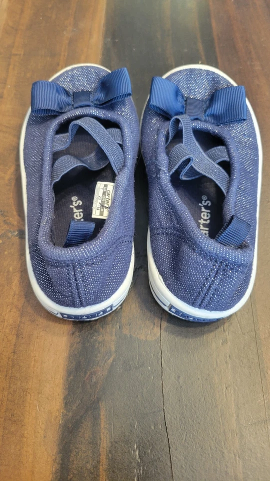 Zapatos sin cordones Carters para niñas Mary Jane talla 7 azul brillante denim Foto 2 de 3