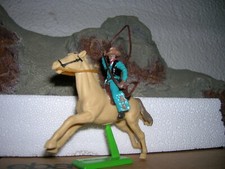 W BRITAINS AMERICAN COWBOY MOUNTED 676 TOY SOLDIER 1971 ORIGINAL LASSO