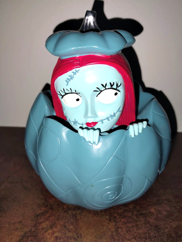 TIM BURTON NIGHTMARE BEFORE CHRISTMAS SALLY PUMPKIN WALGREENS EXCLUSIVE - RARE