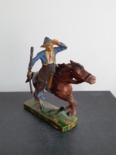 Elastolin Lineol Cowboy zu Pferd spähend mit Gewehr Trapper Wildwest Masse
