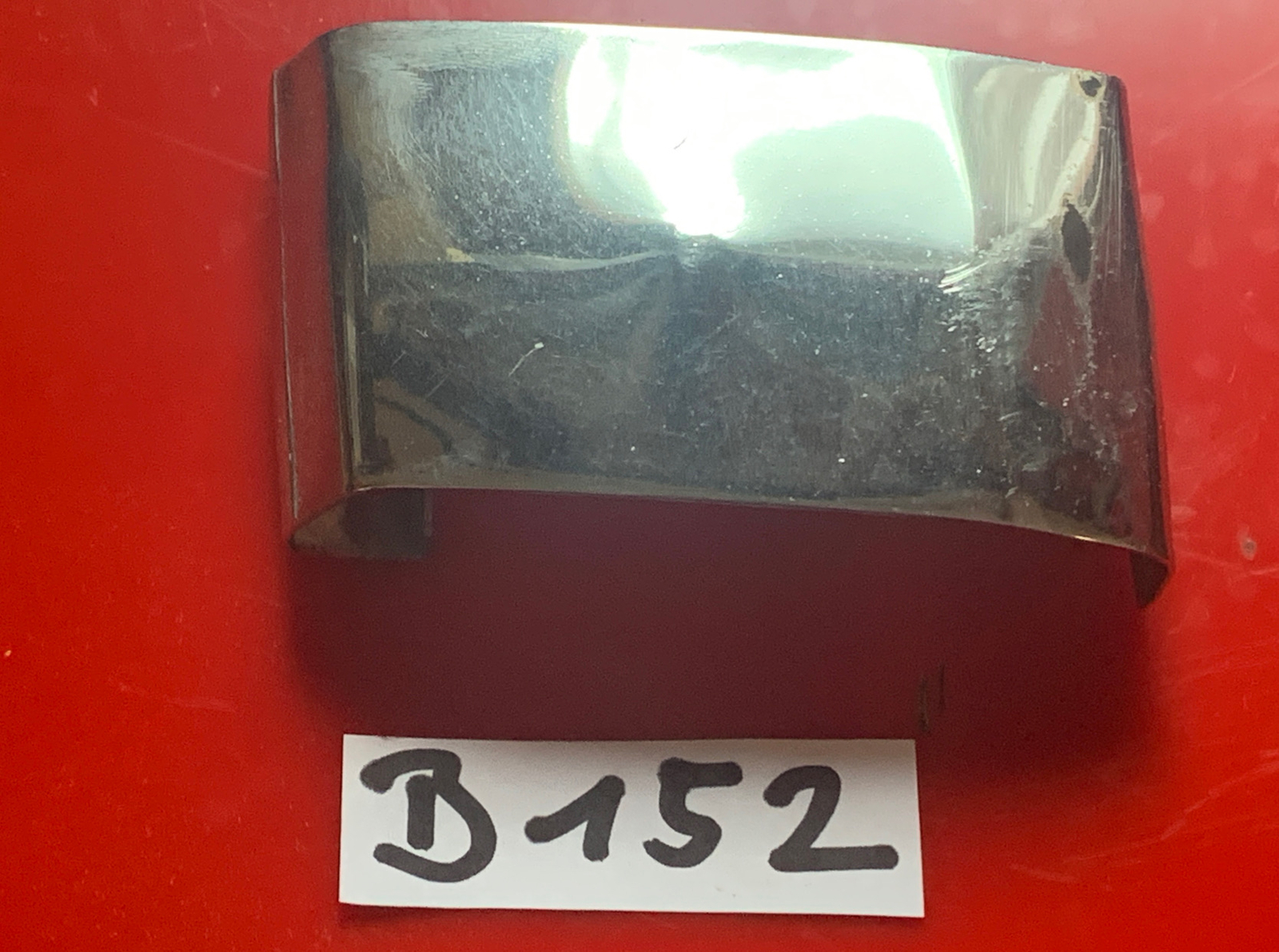 MERCEDES W126 Chrome Stoßstange hinten rechts Abdeckung Blendfuge 