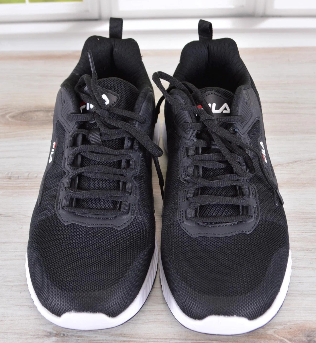 NEW FILA Men's Trazoros WINSPEED Sneakers Shoes Black/White