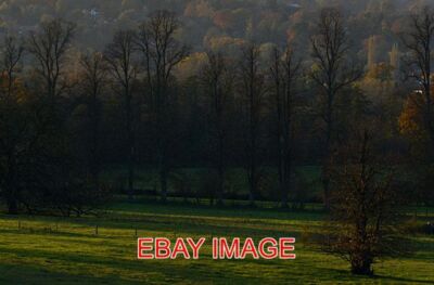 FOTO BLICK IN RICHTUNG PANGBOURNE BEI PURLEY AUF DER THAMES BERKSHIRE ZWEI ZEILEN HOCH