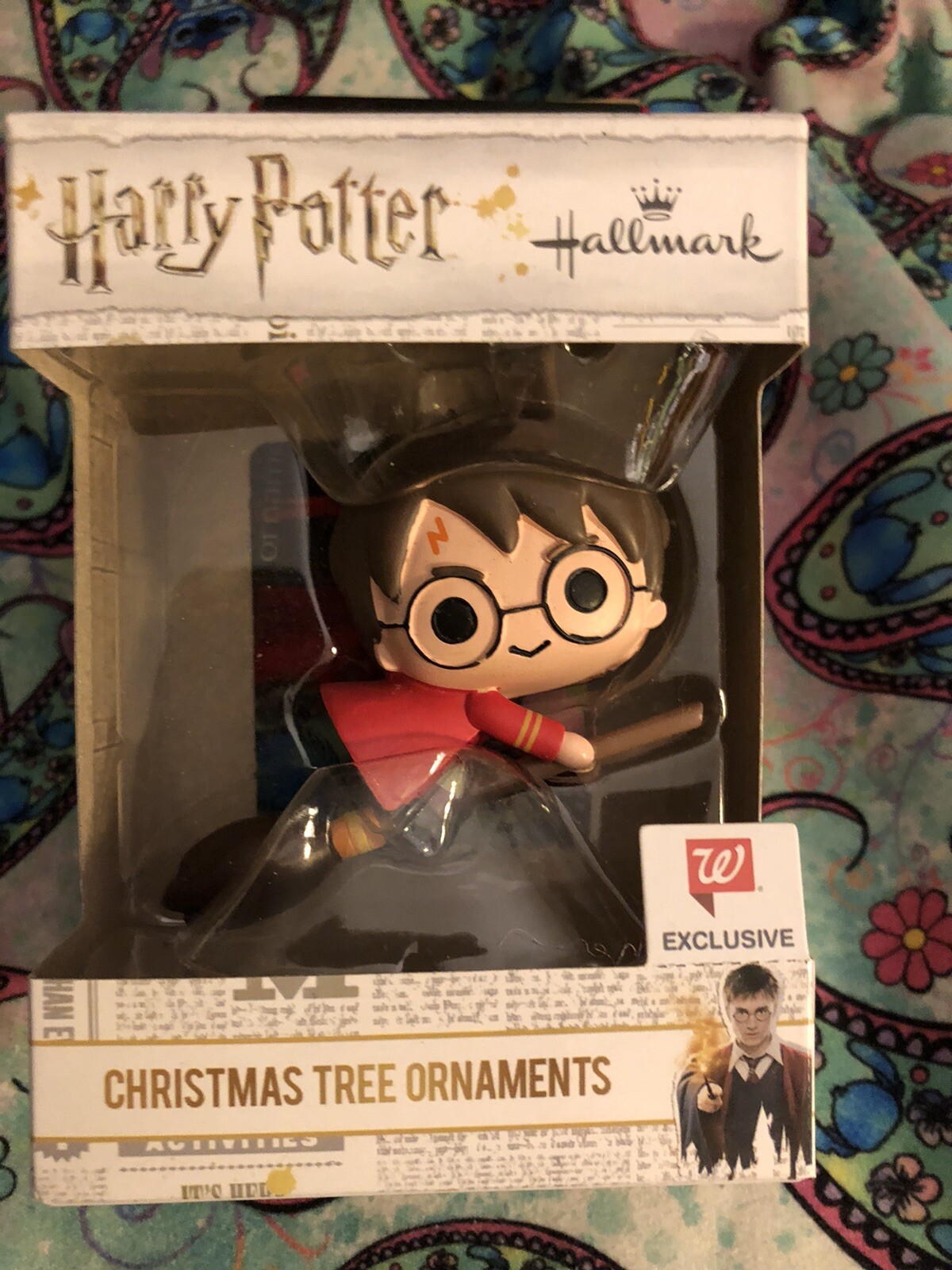 2018 Hallmark Ornament Harry Potter (flying on broom) Walgreens
