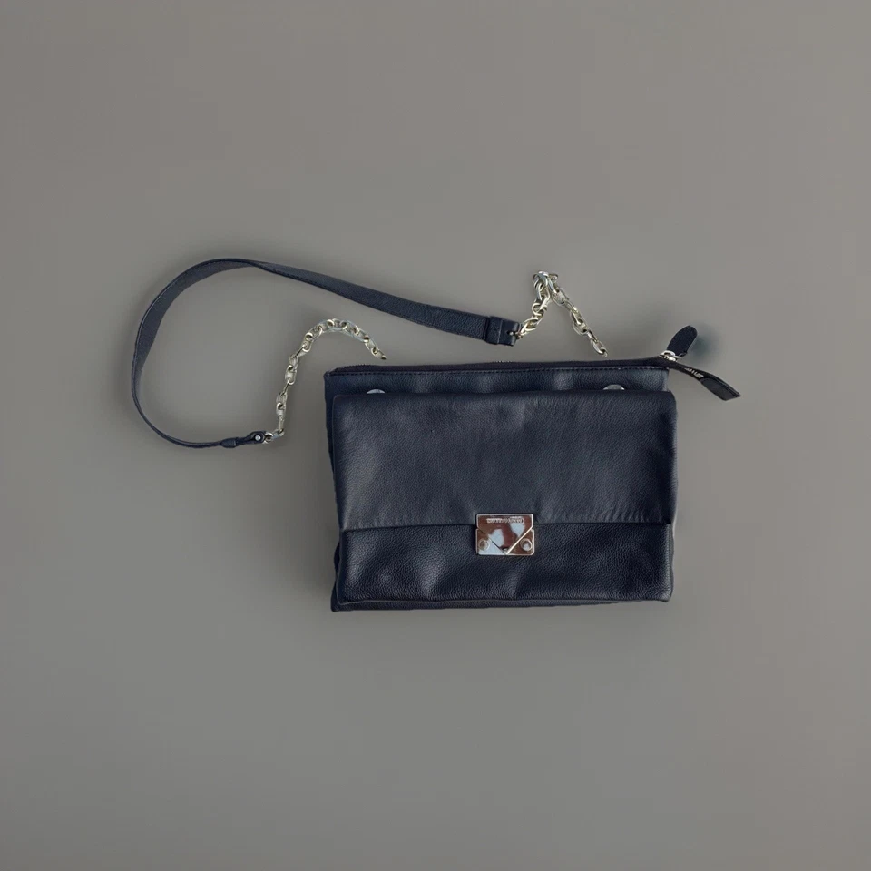 Bolso sin asas/hombro Emporio Armani de cuero negro (bolso de 2 piezas) Foto 2 de 4